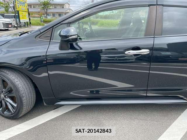 Toyota COROLLA TOURING 2021-04 8373645-14