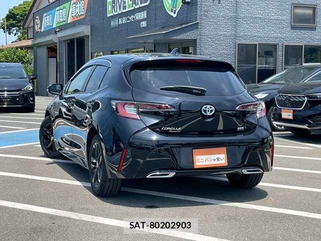 Toyota COROLLA SPORT 2021-01 8373655-1