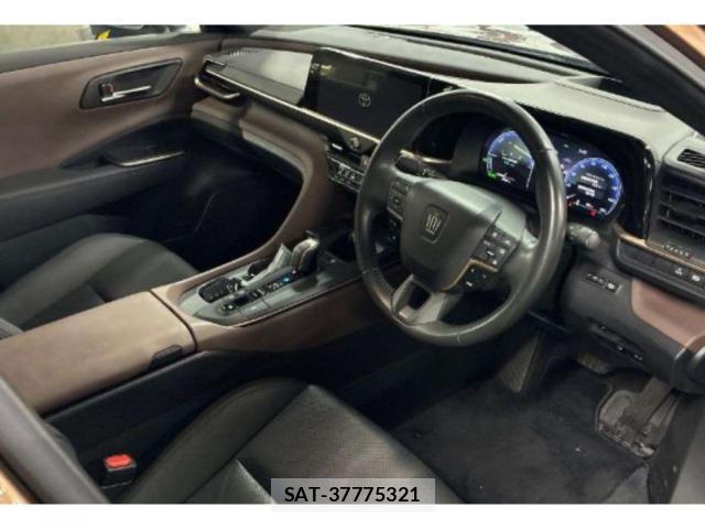 Toyota Crown Crossover 2023-03 8372848-2