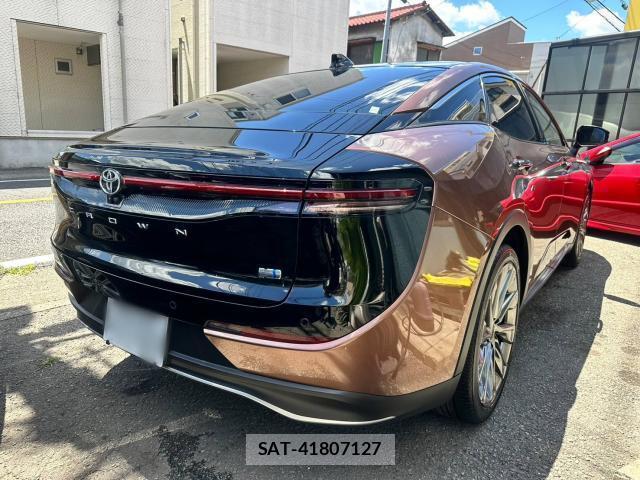 Toyota Crown Crossover 2023-04 8372964-2