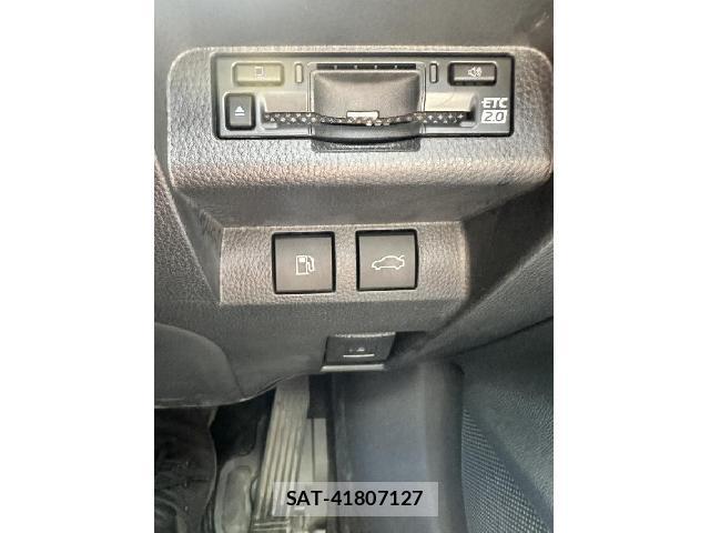 Toyota Crown Crossover 2023-04 8372964-9