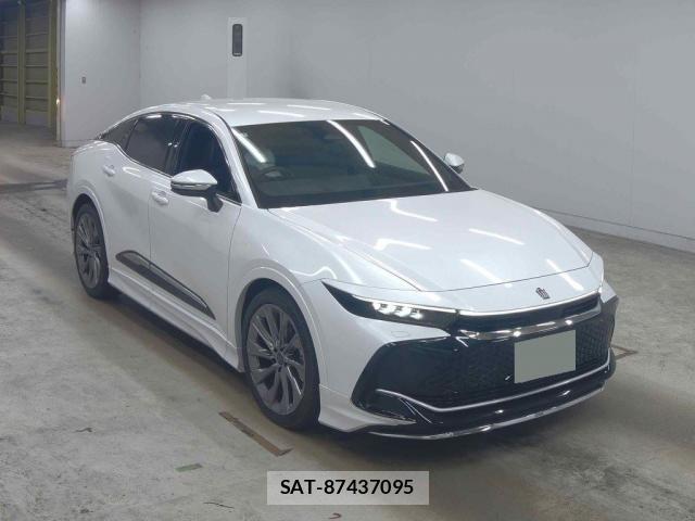Toyota Crown Crossover 2023-06 8373111-0