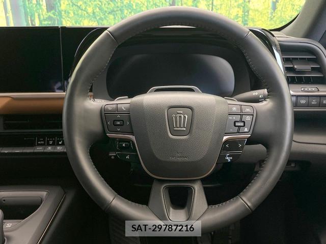 Toyota Crown Crossover 2023-10 8373920-10