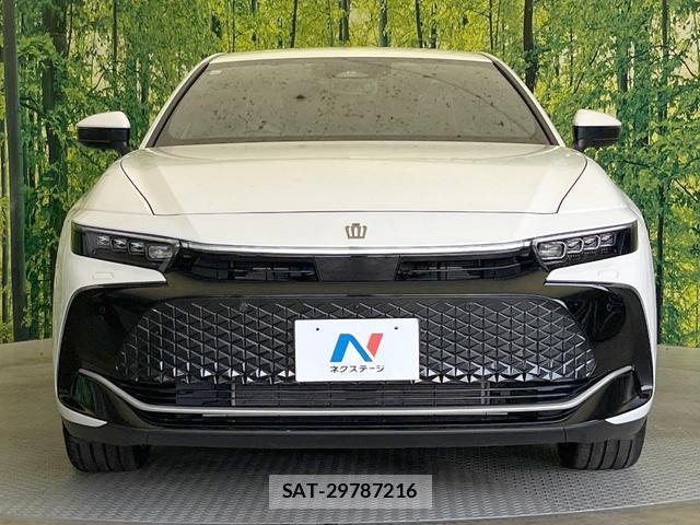 Toyota Crown Crossover 2023-10 8373920-13