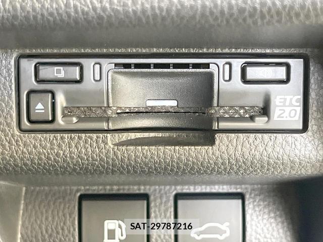 Toyota Crown Crossover 2023-10 8373920-3