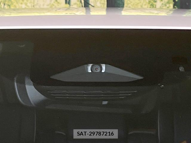 Toyota Crown Crossover 2023-10 8373920-4