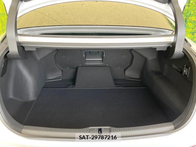 Toyota Crown Crossover 2023-10 8373920-9