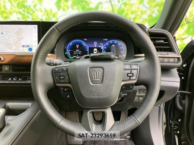 Toyota Crown Crossover 2023-05 8374182-13
