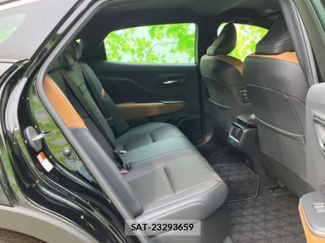 Toyota Crown Crossover 2023-05 8374182-4