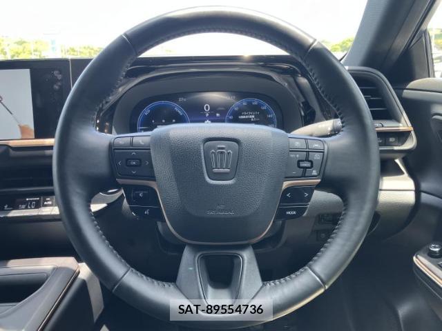 Toyota Crown Crossover 2024-03 8374188-12