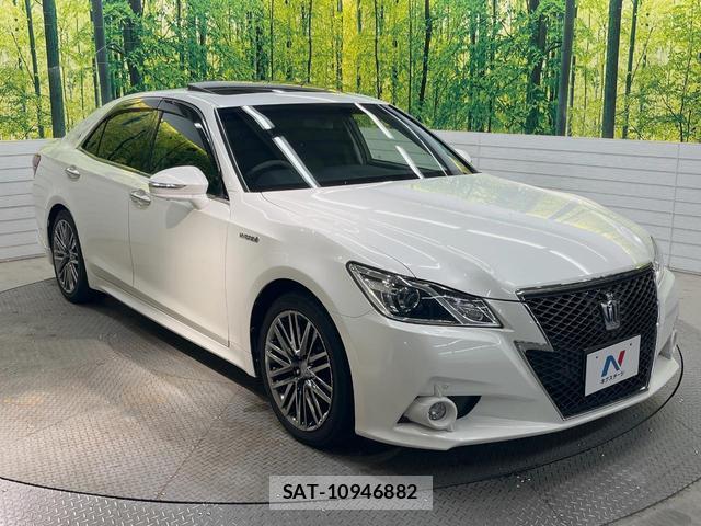 Toyota CROWN HYBRID 2013-05 8372445-16