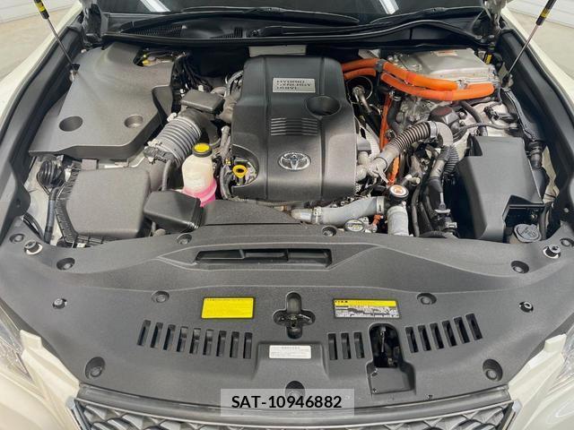 Toyota CROWN HYBRID 2013-05 8372445-19