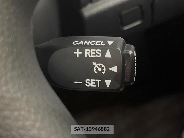 Toyota CROWN HYBRID 2013-05 8372445-8