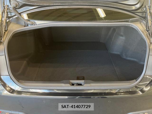 Toyota CROWN HYBRID 2020-01 8372446-11