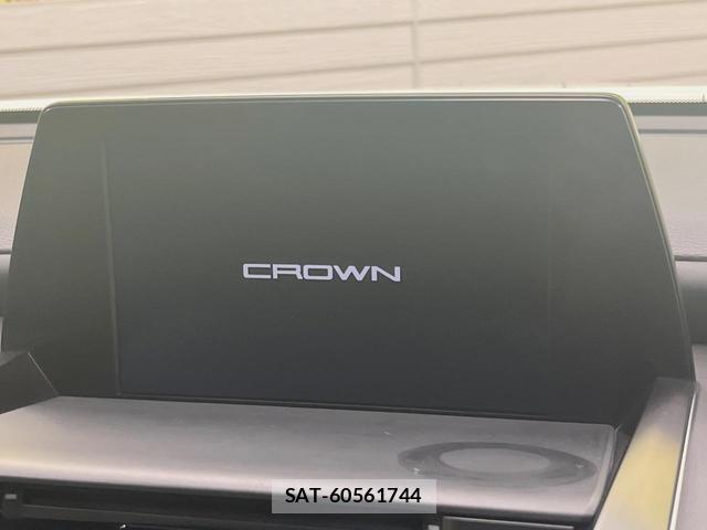 Toyota CROWN HYBRID 2018-07 8372447-3