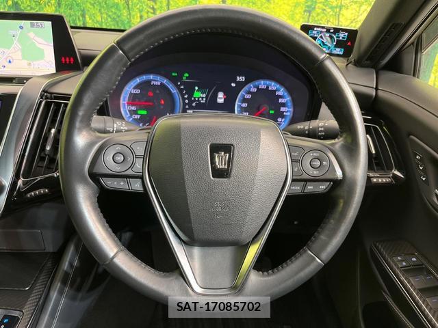Toyota CROWN HYBRID 2018-06 8372469-10