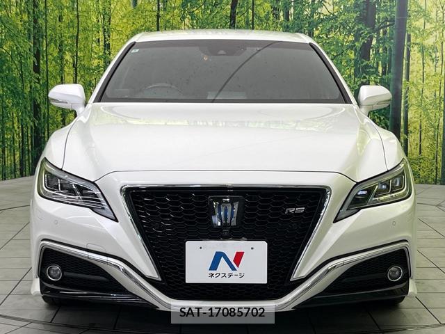 Toyota CROWN HYBRID 2018-06 8372469-13