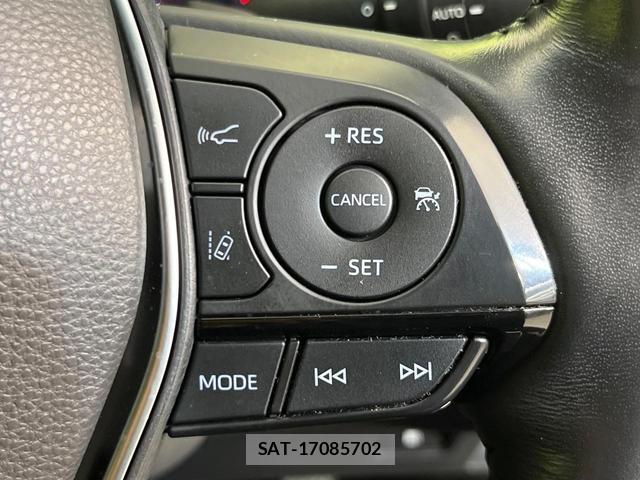 Toyota CROWN HYBRID 2018-06 8372469-5