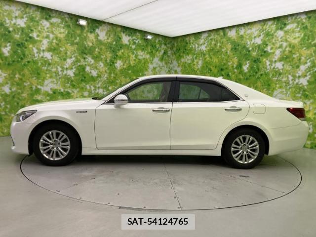 Toyota CROWN HYBRID 2013-03 8372951-1
