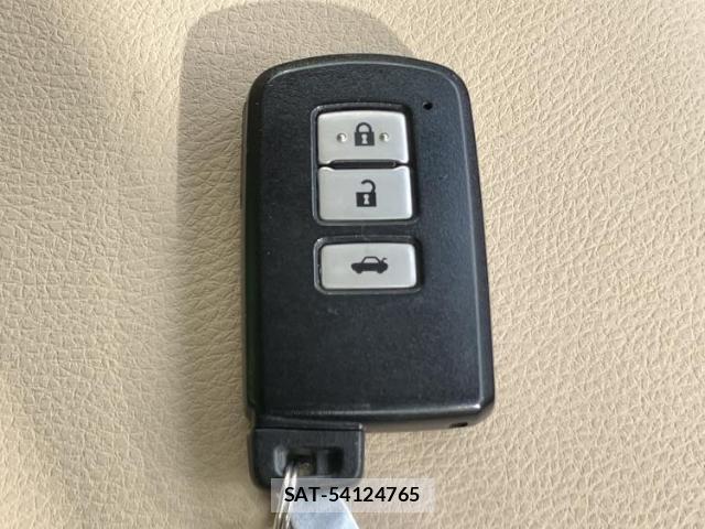 Toyota CROWN HYBRID 2013-03 8372951-13