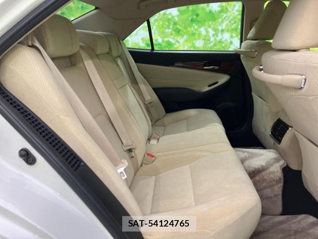 Toyota CROWN HYBRID 2013-03 8372951-4