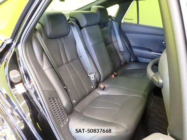 Toyota CROWN HYBRID 2021-07 8373577-11