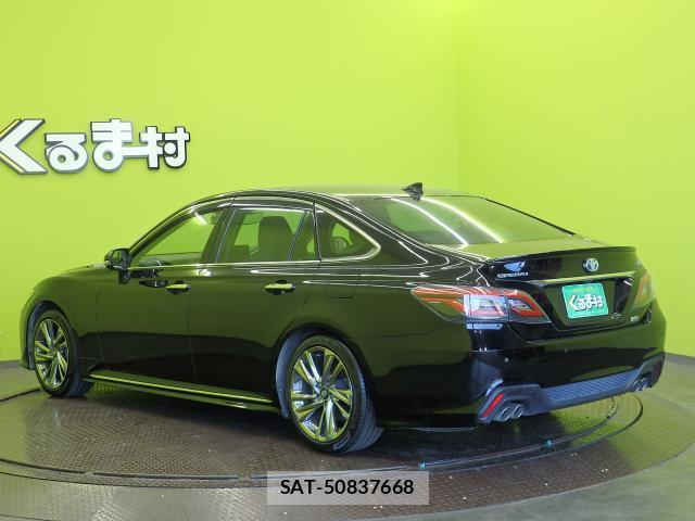 Toyota CROWN HYBRID 2021-07 8373577-16