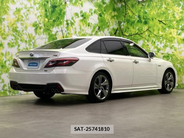 Toyota CROWN HYBRID 2018-09 8374103-2