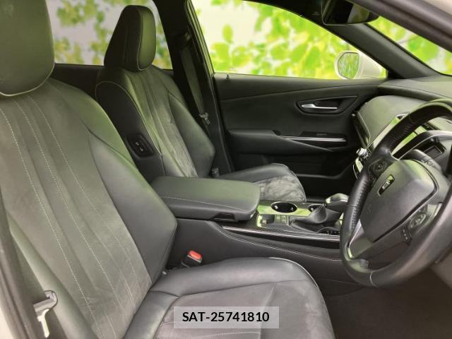 Toyota CROWN HYBRID 2018-09 8374103-3