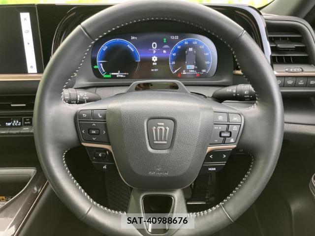 Toyota CROWN 2024-08 8374302-14