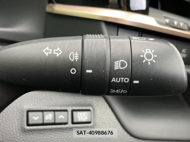 Toyota CROWN 2024-08 8374302-15