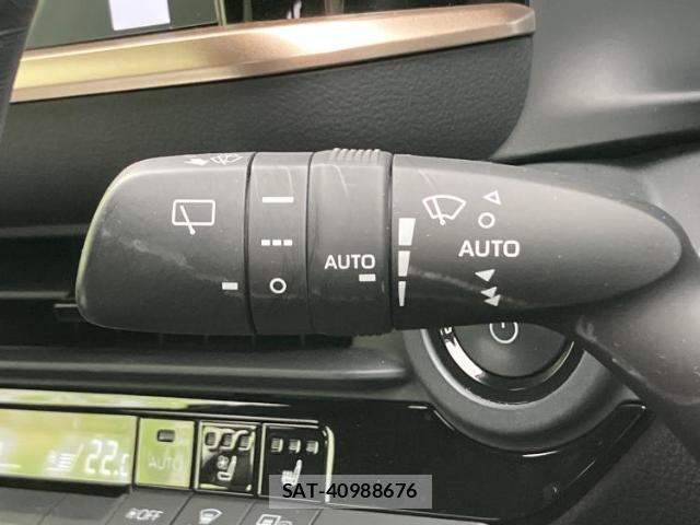 Toyota CROWN 2024-08 8374302-16