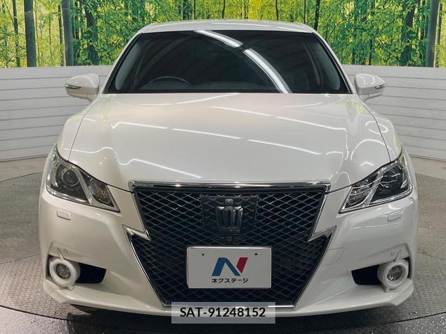 Toyota CROWN 2015-08 8372444-16