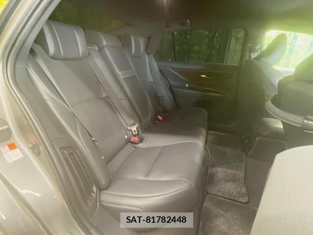 Toyota CROWN 2025-01 8372448-11