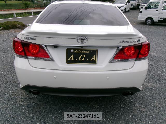 Toyota CROWN 2013-01 8372479-17
