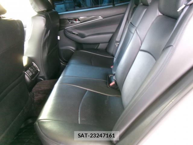 Toyota CROWN 2013-01 8372479-4