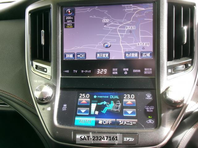 Toyota CROWN 2013-01 8372479-6