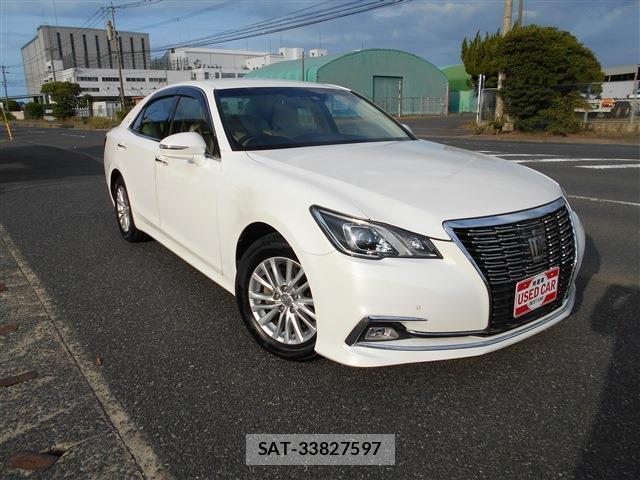 Toyota CROWN 2017-07 8372534-0