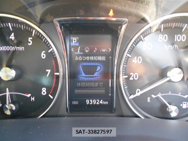 Toyota CROWN 2017-07 8372534-10