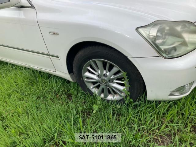 Toyota CROWN 2005-05 8373137-2