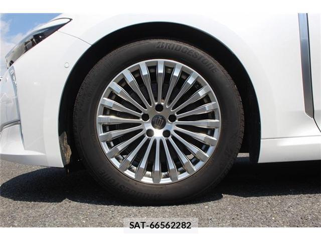 Toyota CROWN 2025-01 8373521-16