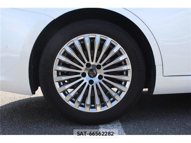 Toyota CROWN 2025-01 8373521-18