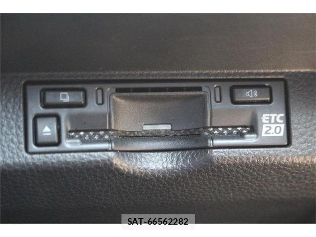 Toyota CROWN 2025-01 8373521-4
