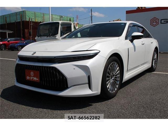 Toyota CROWN 2025-01 8373521-9