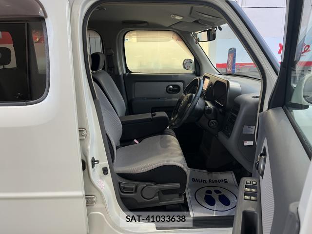 Nissan CUBE 2007-10 8372452-11