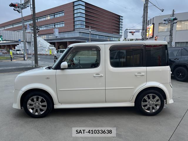 Nissan CUBE 2007-10 8372452-16