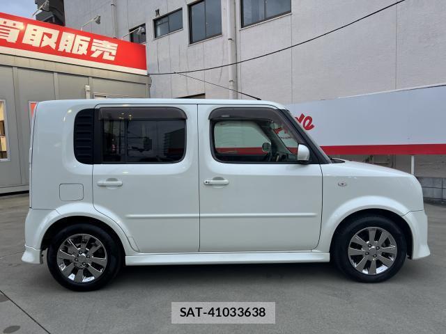 Nissan CUBE 2007-10 8372452-18
