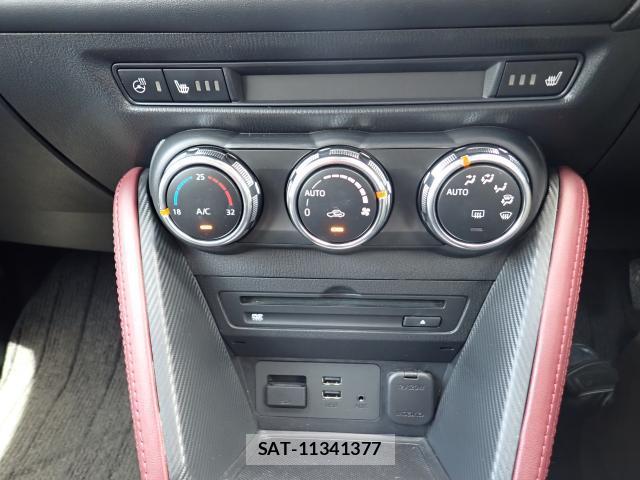 Mazda CX-3 2017-07 8372567-17