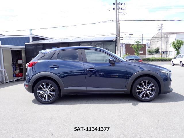 Mazda CX-3 2017-07 8372567-3