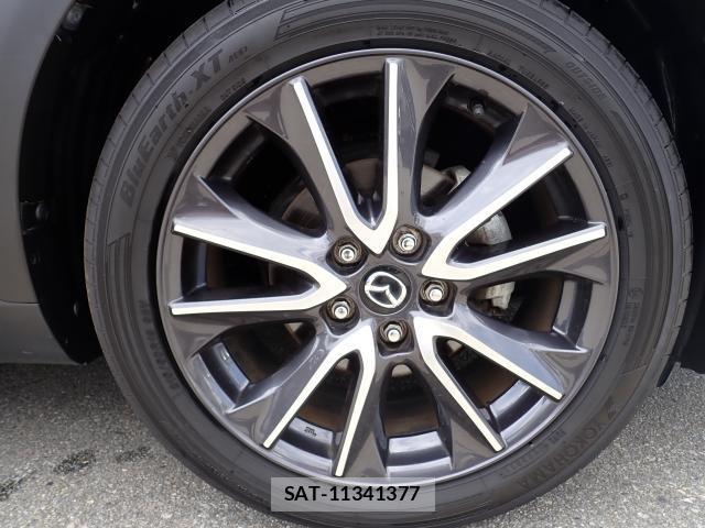 Mazda CX-3 2017-07 8372567-8